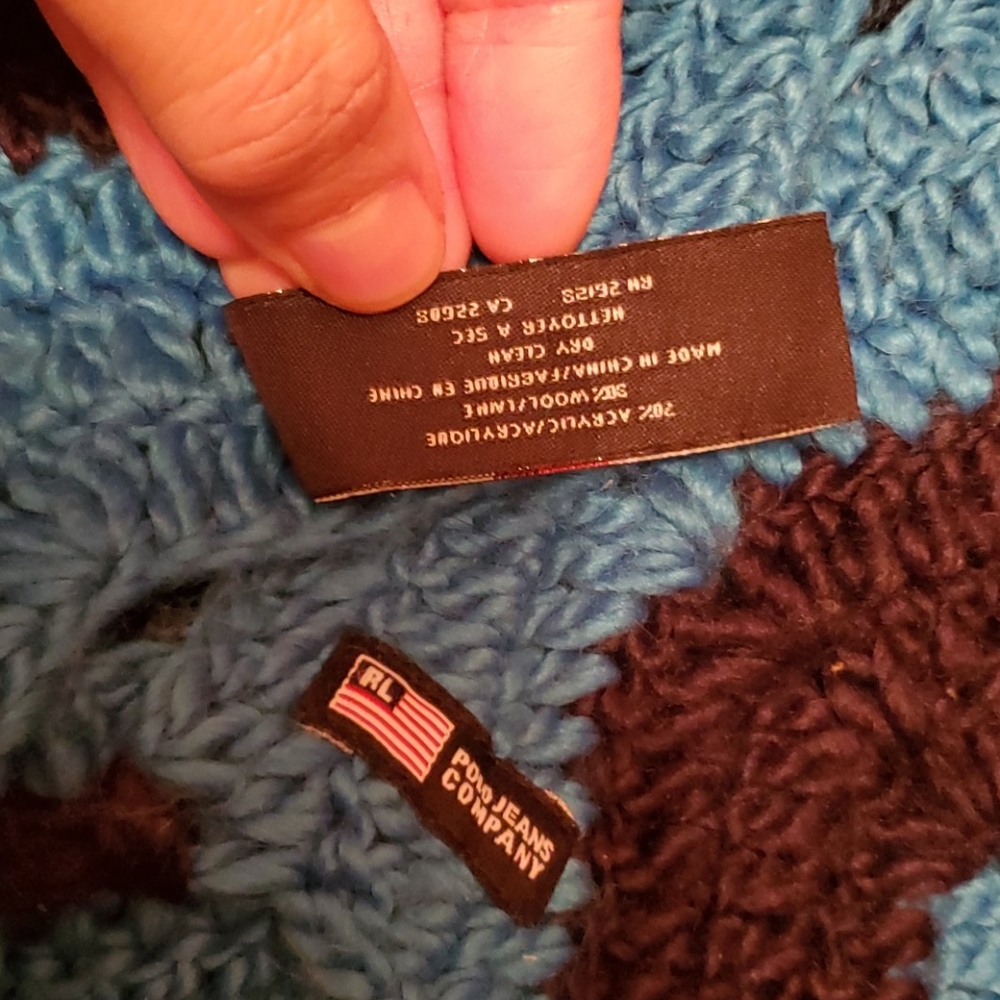 Scarf - Picture 3 of 3